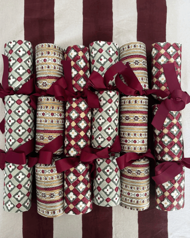 Mixed Festive Christmas Crackers by Petra&co
