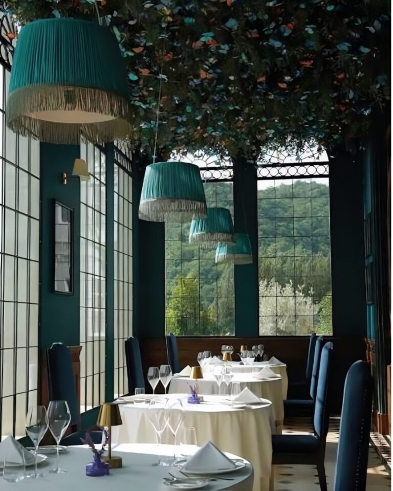 Maison Mystique