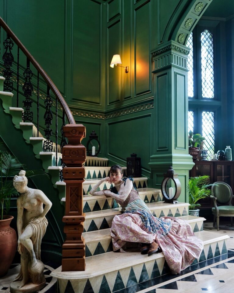 Maison Mystique